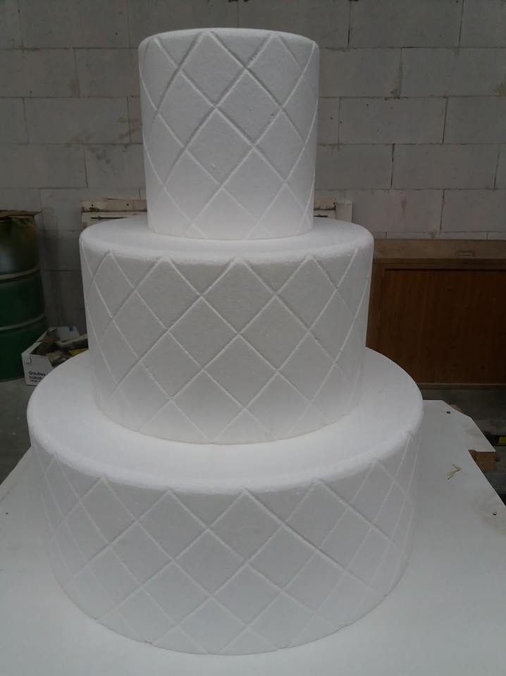 wedding cake in styrofoam, wedding cake in styrofoam, pie in styrofoam, pie in styrofoam, pie in EPS, pie in tempex, polystyrene foam, shapes in styrofoam, cake dummie, pie dummy in styrofoam, pie slices in styrofoam, polystyrene sculpter, styrofoam blocks, set prop, film plug, filming attribute, prop, props in styrofoam, stage prop, television prop, television plug, blowup, styrofoam blow up, blow up in styrofoam, eyecacther, stage props, props, stage building, decoration, blow up for photo shoot