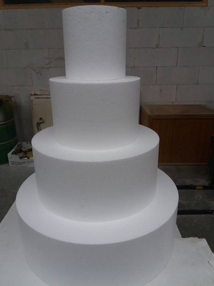 image de gteau de mariage en styrofoam, gteau de mariage en styrofoam, tarte en styrofoam, tarte en styropor, tarte en EPS, tarte en tempex, coupe en styrofoam, formes en styrofoam, blocs de styromousse, setprop, filmprop, attribut du film, accessoire, accessoire dans la mousse de polystyrne, accessoire pour la scne, accessoire de tlvision, prise de tlvision, blowup, mousse de polystyrne exploser, exploser dans la mousse de polystyrne, accessoires de scne, accessoires, accessoires de chantier, dcors